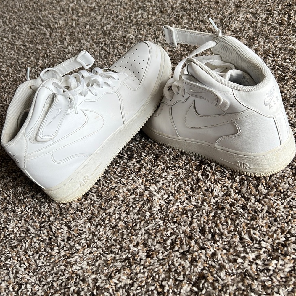 Nike Air Force 1 Men’s size 9.5